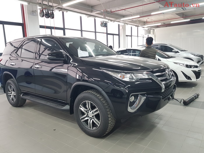 Xe Fortuner 2.7V 4x2 mới 100% được ATauto phân phối