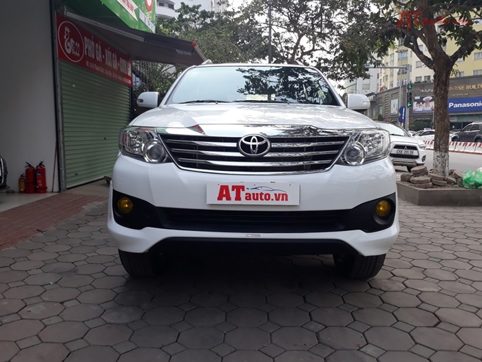 Xe  Fortuner 2.7V sportivo 1 cầu số tự động