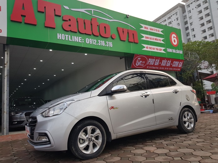 Xe Hyundai i10 sedan 2018 đang trưng bày tại salon ATauto.vn