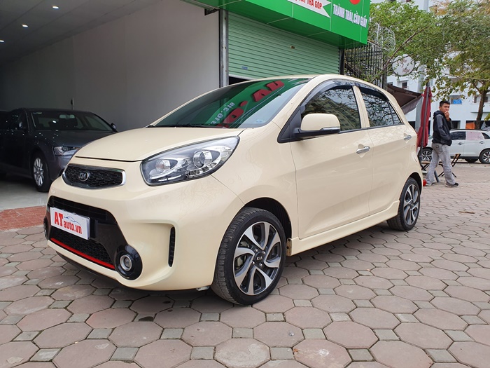 KIA morning Si 2017 trang bị đèn pha halogen projector.