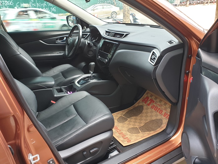 Xe nissan Xtrail  tại ATauto.vn ghế chỉnh điện