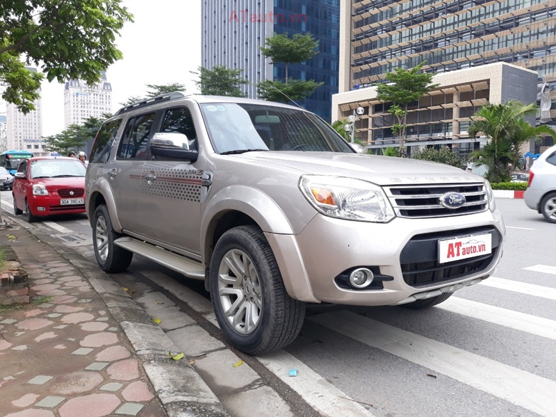 Xe Ford Everest là chiếc xe SUV tiết kiệm nhiên liệu và vận hành mạnh mẽ