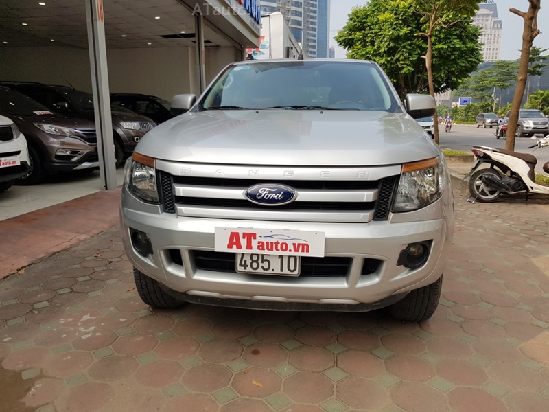 Xe đang được trưng bày tại ATauto.vn 18 Dương Đình Nghệ, Cầu Giấy, Hà Nội