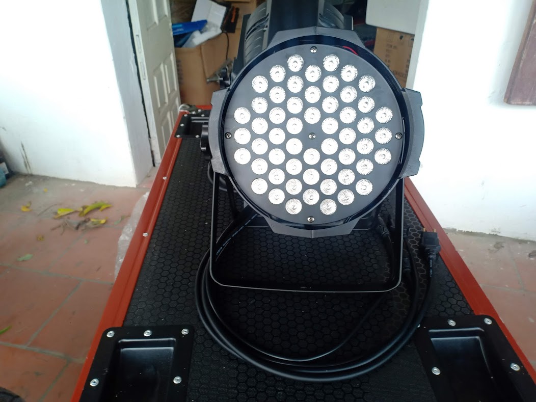 Hướng dẫn sử dụng Đèn Par Led 54