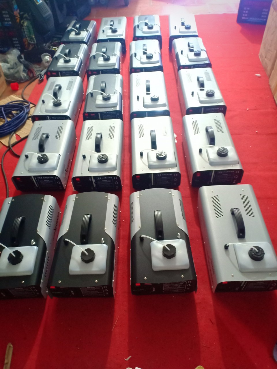 May-Khoi-1500-W-Co-DMX