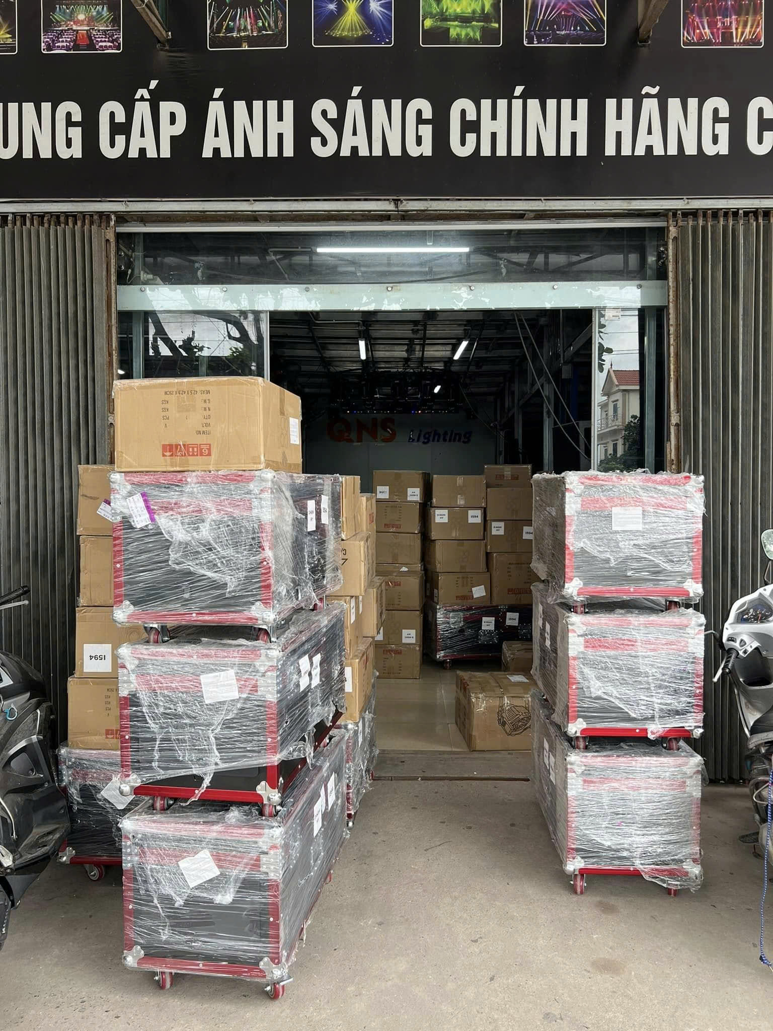 🔥 Máy Tạo Khói Nặng 4000W QNS 2 Đầu – Khói Sát Mặt Sàn, Hiệu Ứng Đỉnh Cao