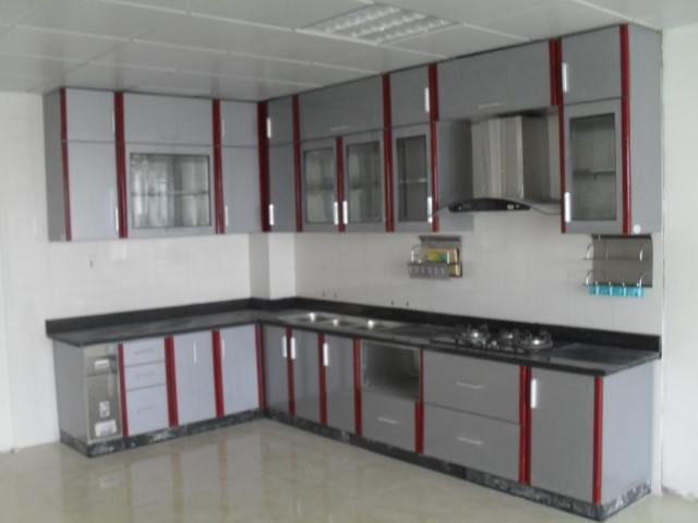 Khám phá ưu điểm của mẫu tủ bếp bằng kính cường lực