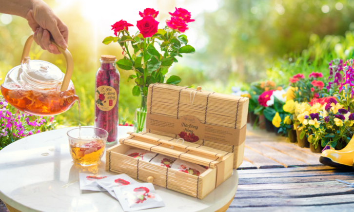 Trà hoa hồng rất nhiều công dụng nhưng uống lúc nào là tốt nhất?