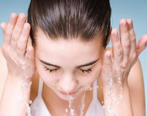 Ba bước đơn giản làm sạch và chăm sóc da