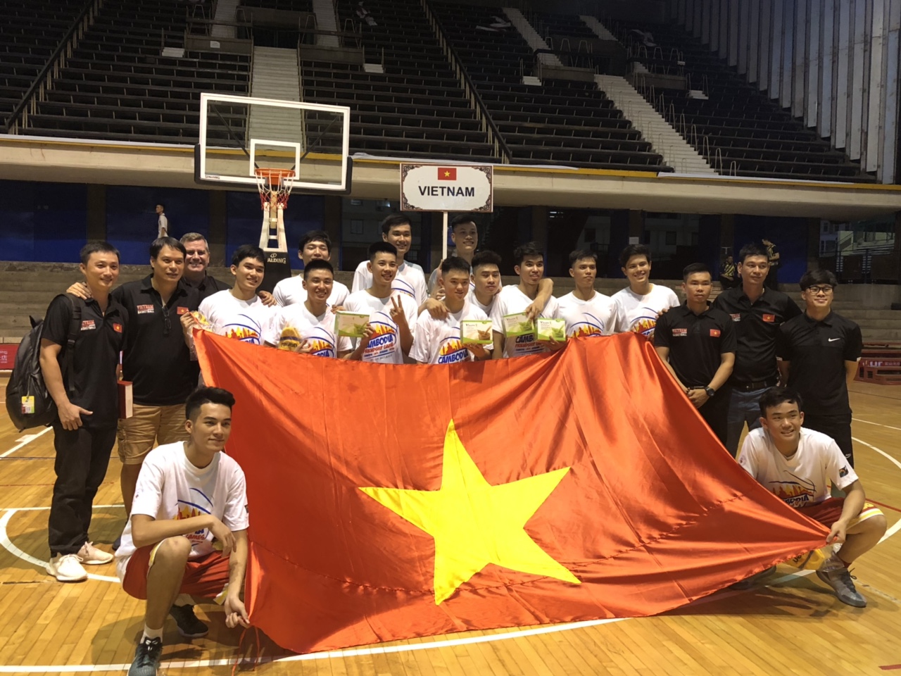 VINALINK GROUP TÀI TRỢ U20 BÓNG RỔ VIỆT NAM VÔ ĐỊCH CAMBODIA FRIENDSHIP GAMES