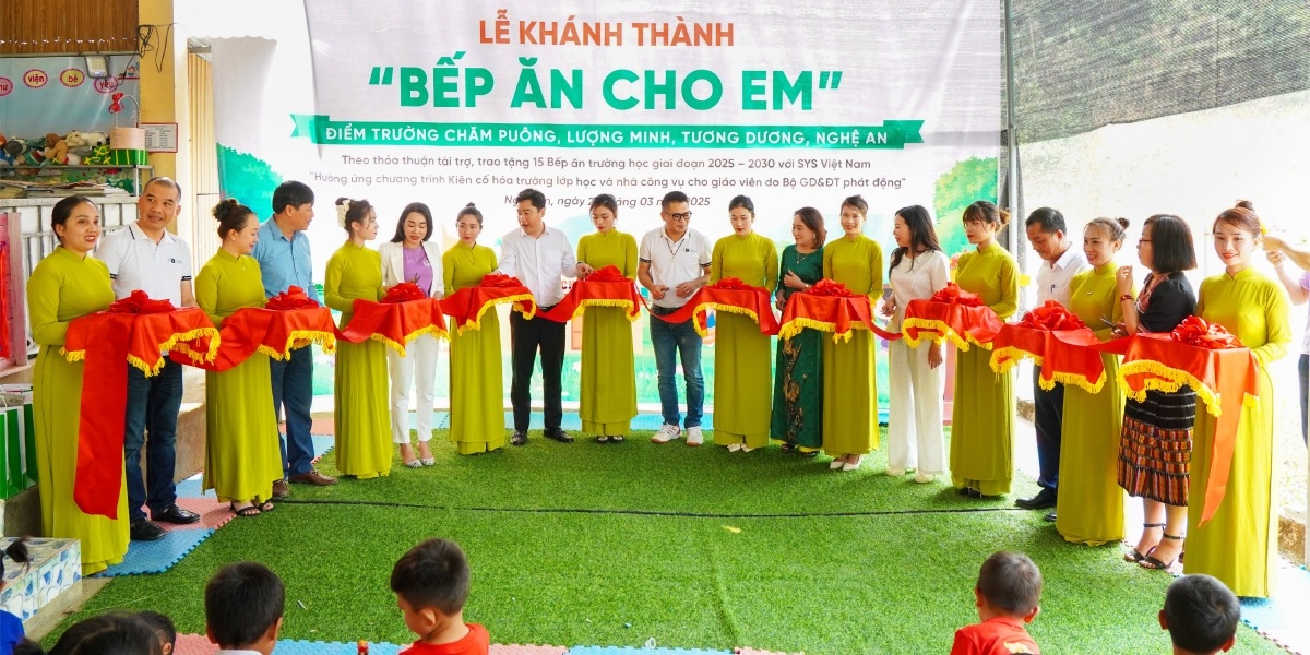 Vinalink Group trao tặng bếp ăn Chăm Puông, Tương Dương, Nghệ An