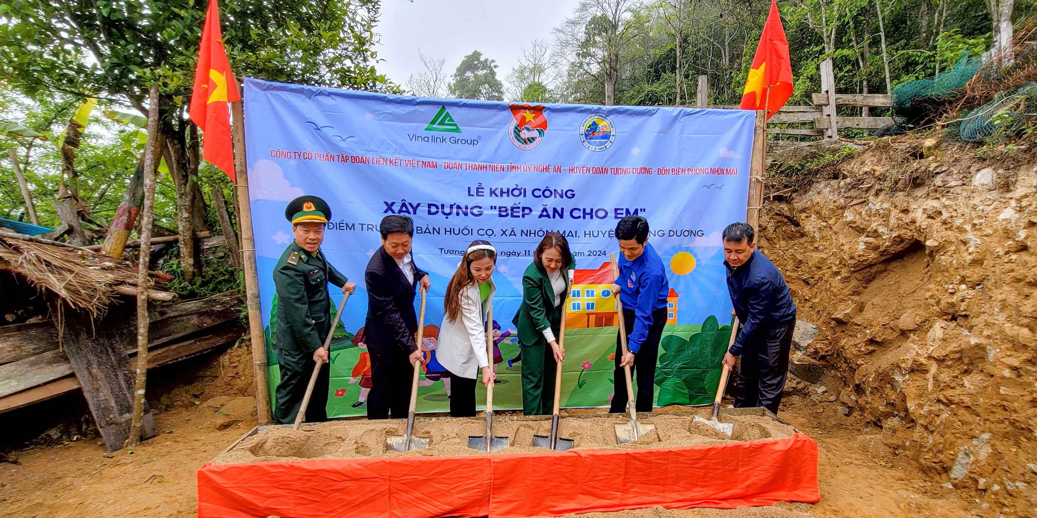 Khởi công xây dựng “Bếp ăn cho em” điểm trường Huồi Cọ, Nhôn Mai, Tương Dương, Nghệ An