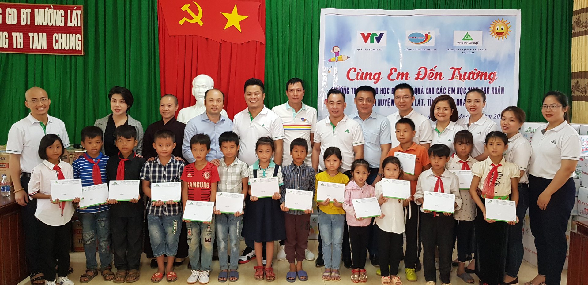 ẤM TÌNH MƯỜNG LÁT - CÙNG EM TỚI TRƯỜNG 2019