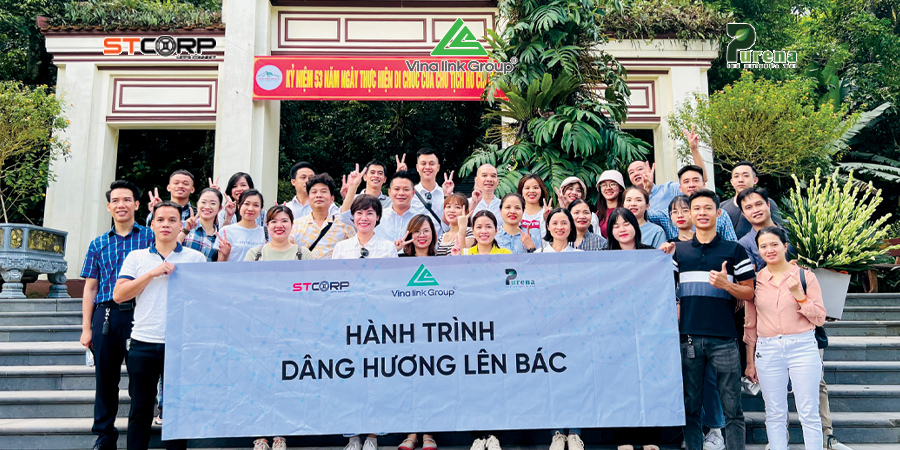 BAN LÃNH ĐẠO VÀ CBNV HỆ SINH THÁI VINALINK GROUP – STCORP – PURENA DÂNG HƯƠNG KỶ NIỆM 53 NĂM NGÀY MẤT CỦA CHỦ TỊCH HỒ CHÍ MINH