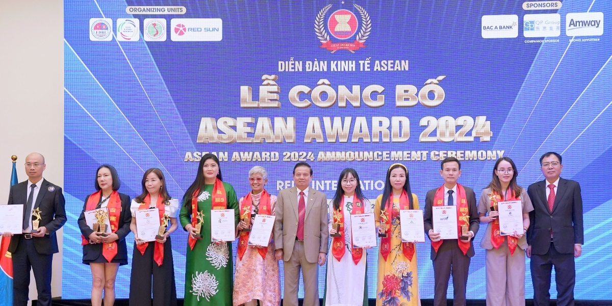 Vinalink Group được vinh danh Top 10 thương hiệu nổi tiếng ASEAN năm 2024