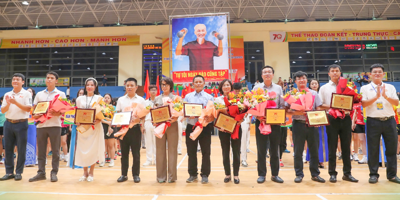 Vinalink Group vinh dự là Nhà tài trợ Giải thể thao truyền thống Đảng bộ Khối Các cơ quan tỉnh Nghệ An, lần thứ 28