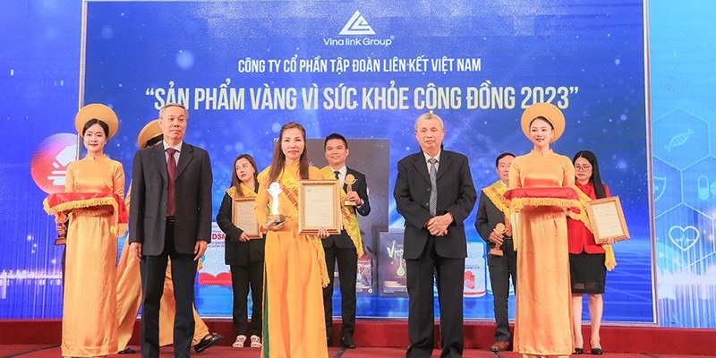 Vinalink Group nhận giải thưởng 'Sản phẩm vàng vì sức khỏe cộng đồng' năm 2023