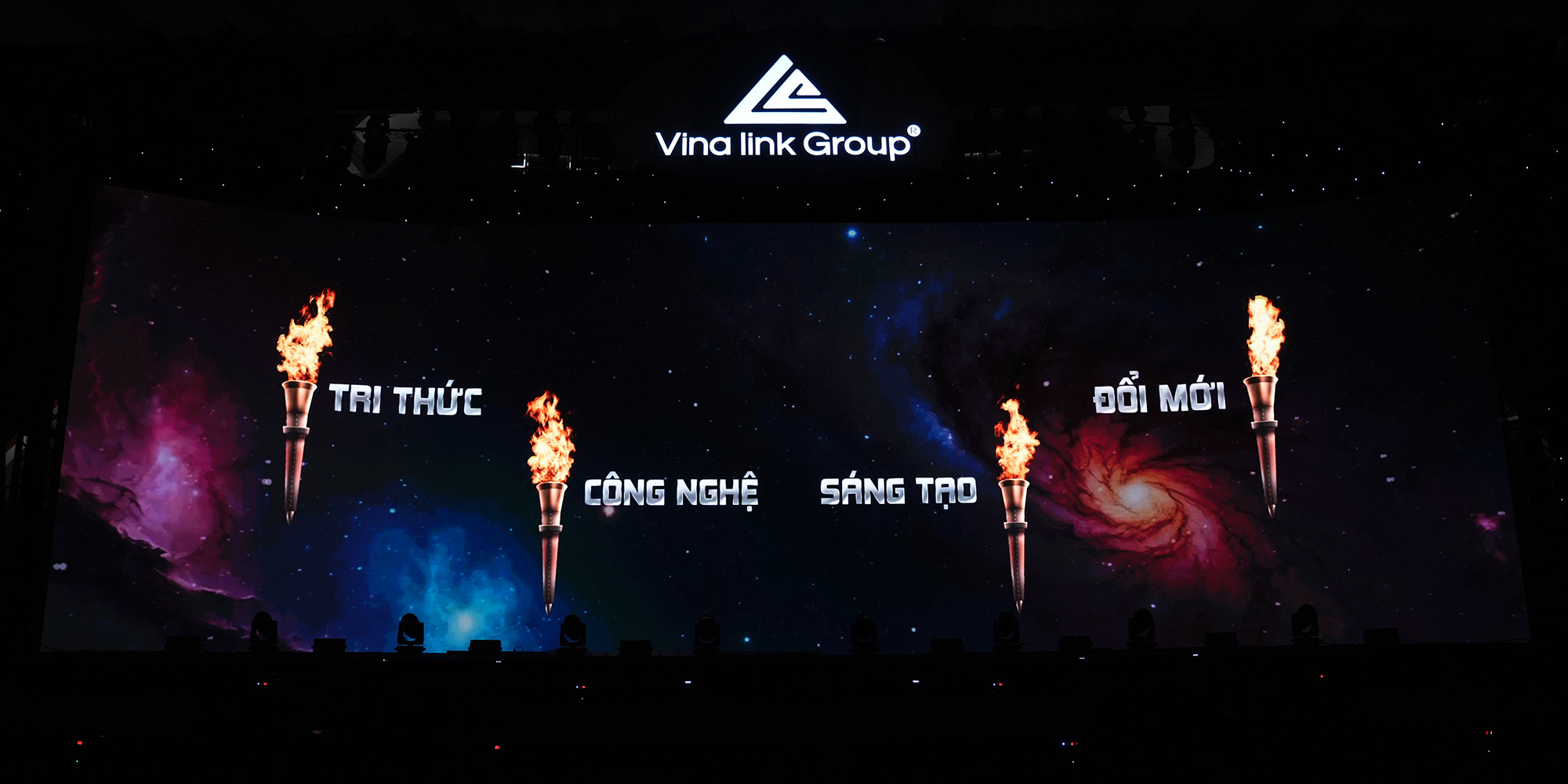 Kỷ nguyên Ánh sáng - Đại sự kiện tôn vinh và bứt phá