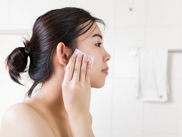 Chăm sóc da dầu mùa hè thế nào để không còn nỗi lo bóng nhờn, mụn ẩn? CÔNG  TY CỔ PHẦN TẬP ĐOÀN LIÊN KẾT VIỆT NAM - VINALINK GROUP