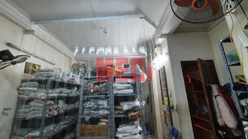 Màn nhựa pvc trắng trong lắp đặt kho hàng tại Láng Hạ - Hà Nội