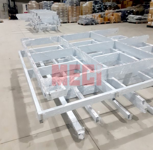 Lắp đặt vách nhựa pvc trong suốt - ngăn khu vực làm việc - KCN Thạch Thất Quốc Oai Khung-nhom-gia-cong-tai-xuong-600x588
