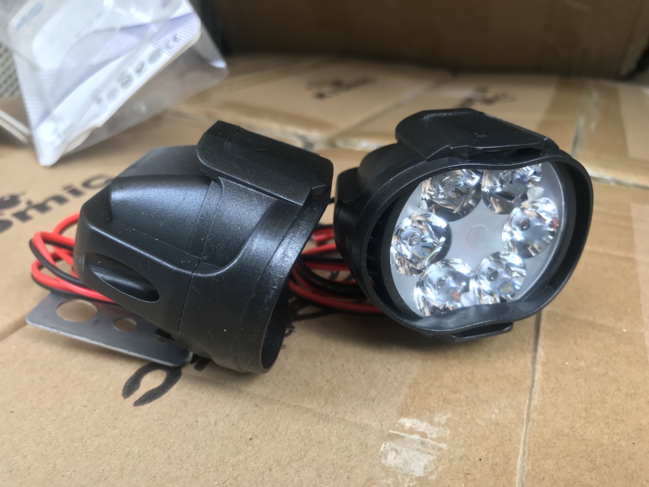 Combo 2 led đi phượt 6 bóng - gx2 / l1c0 giá sỉ và lẻ rẻ nhất Combo 2 led đi phượt 6 bóng - gx2 / l1c0 giá sỉ và lẻ rẻ nhất