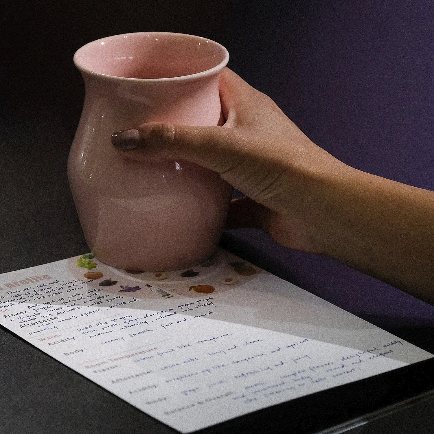 Ly Origami Sensory Flavor Cup trên bàn cupping đánh giá cà phê