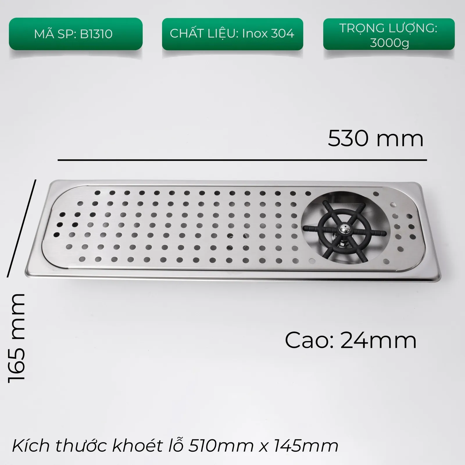 Cận cảnh mặt đục lỗ thoát nước của khay rửa ca ly quầy bar âm sàn inox 304 mã B1310