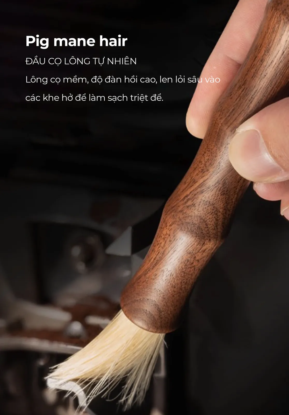 Đầu cọ lông tự nhiên mềm và đàn hồi cao của Feepie, len lỏi sâu vào khe hở để làm sạch triệt để