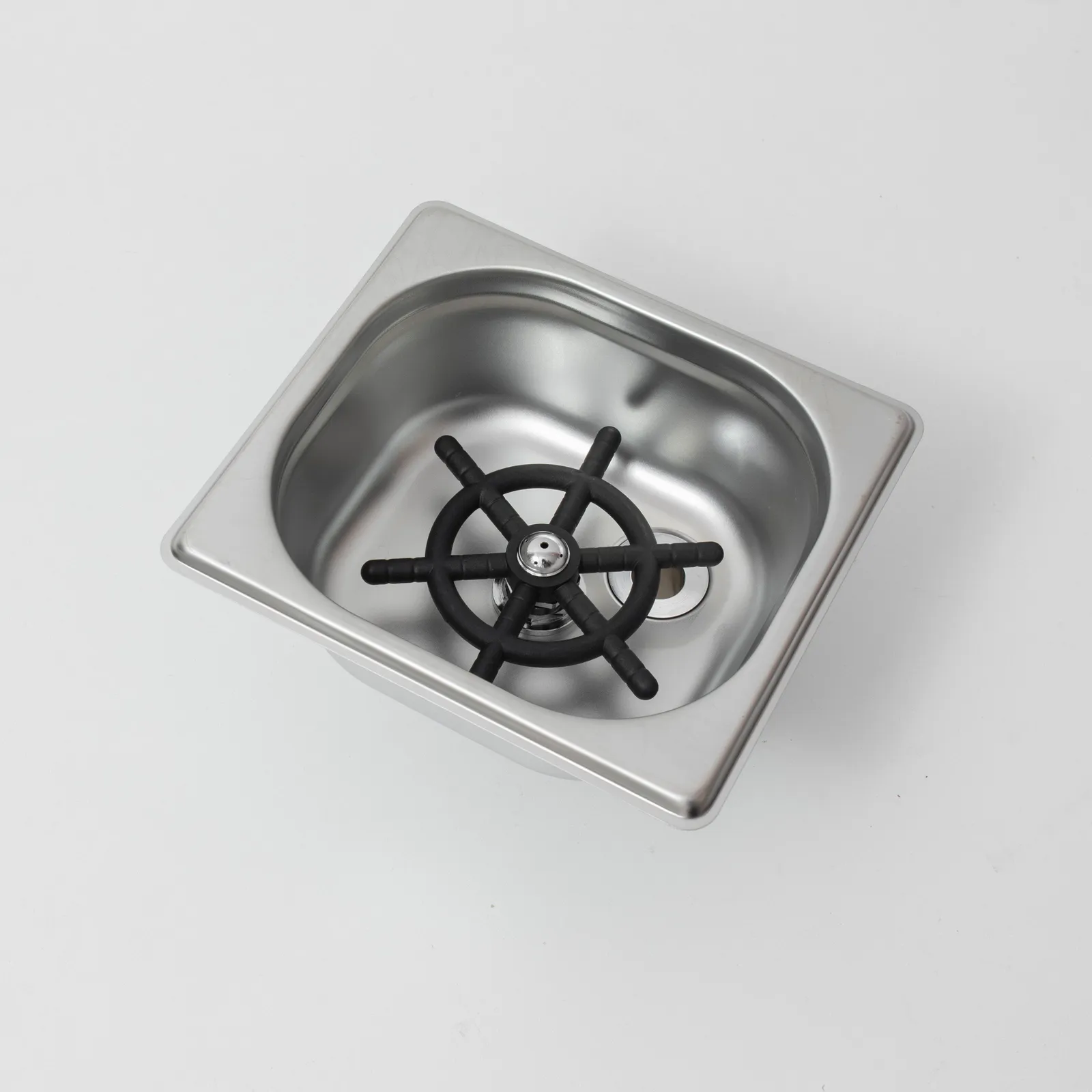 Bồn rửa ly âm sàn B1208 hai màu bạc và đen đặt cạnh nhau