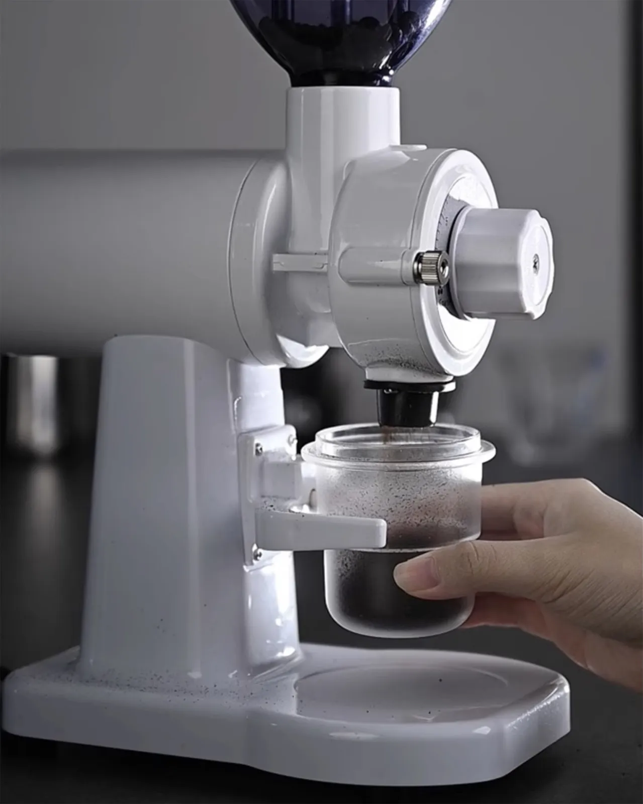 Ly dosing cup nhựa PP đường kính 58mm dùng cho máy xay cà phê espresso