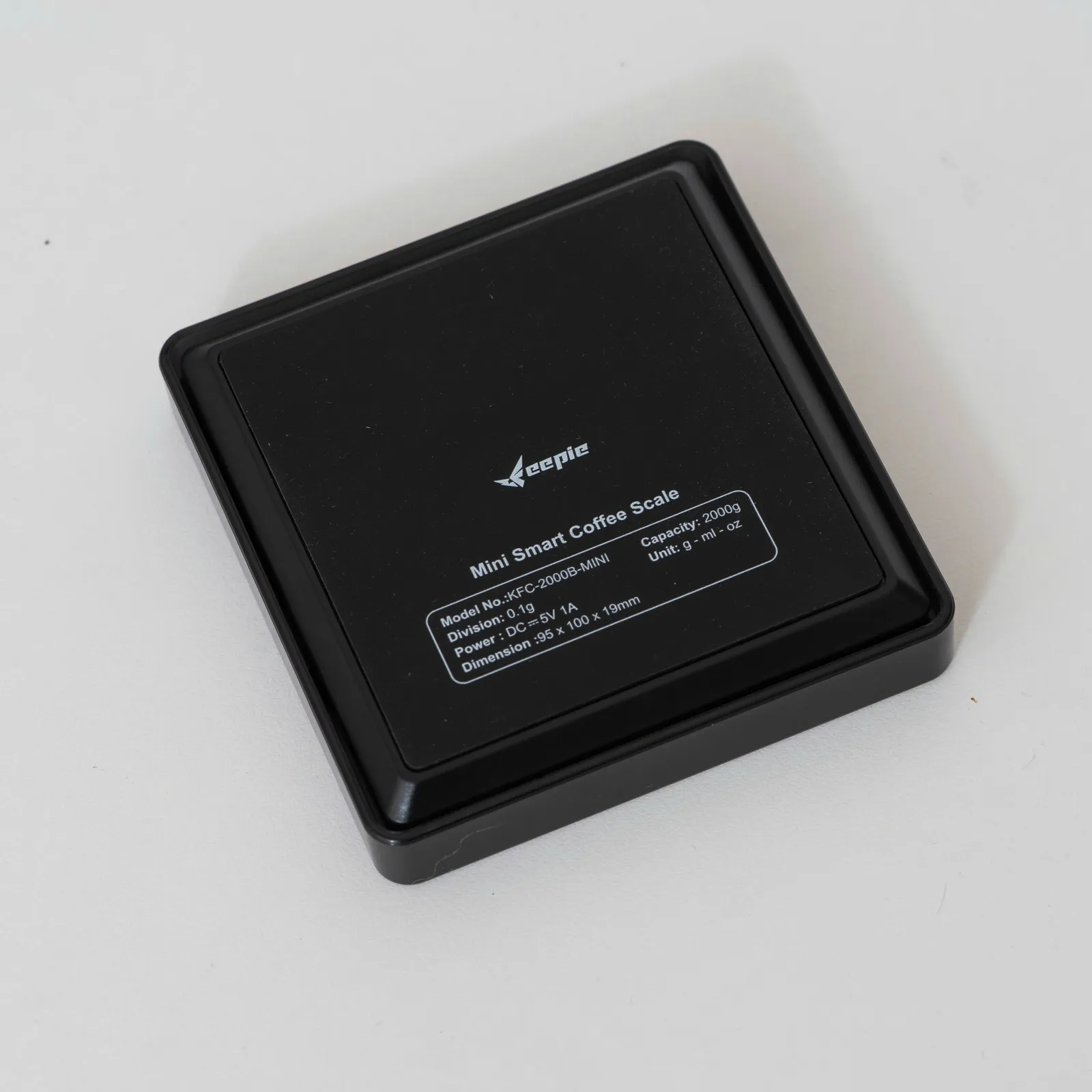 Mặt đáy cân điện tử Feepie in nhãn Mini Smart Coffee Scale với thông số kỹ thuật