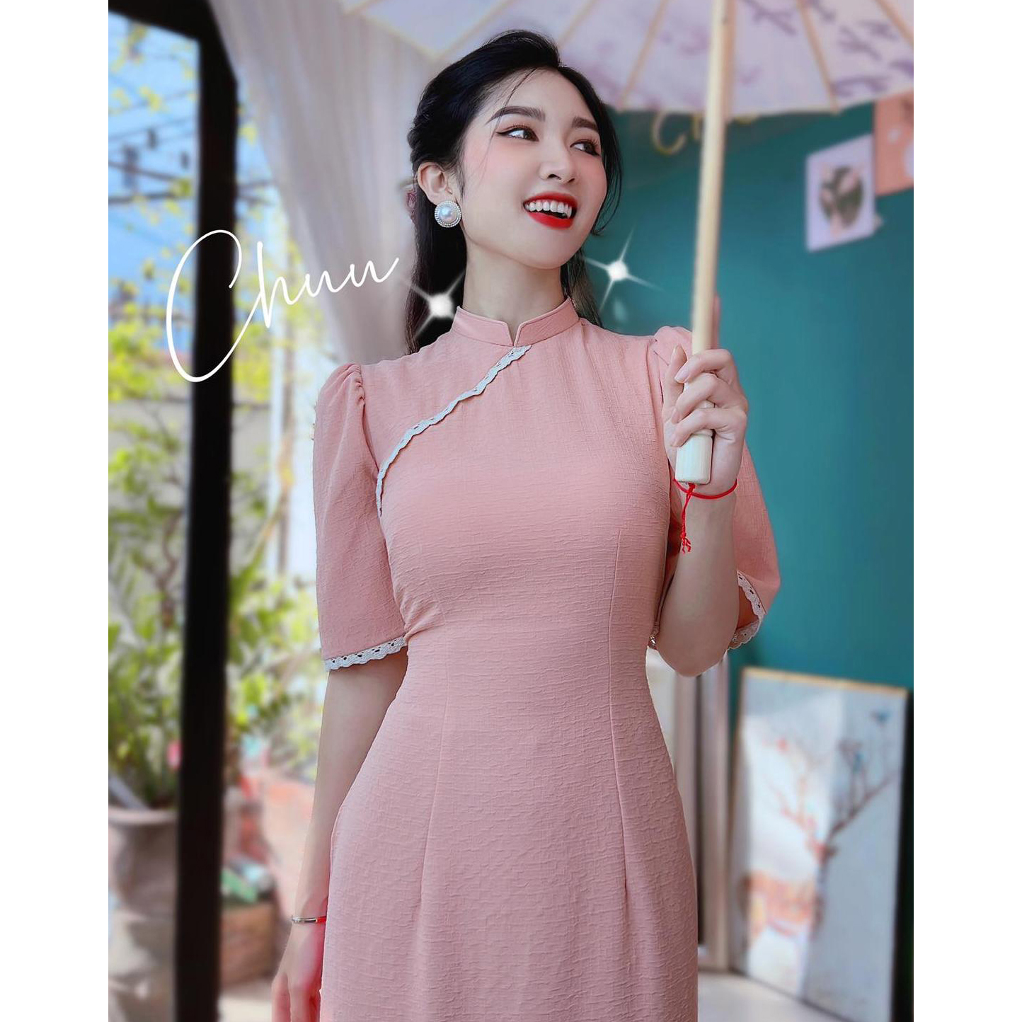 Lưu Ngay 5 Mẫu Áo Dài Đồng Phục Màu Hồng Điệu Đà Phù Hợp Chụp Ảnh