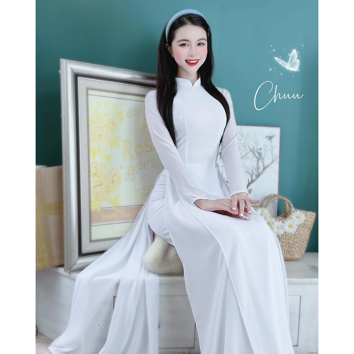 Áo Dài Trắng Nên Mặc Với Đồ Lót Màu Gì Để Không Bị Lộ?