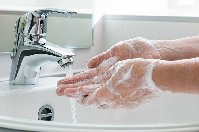 rửa mặt đúng cách