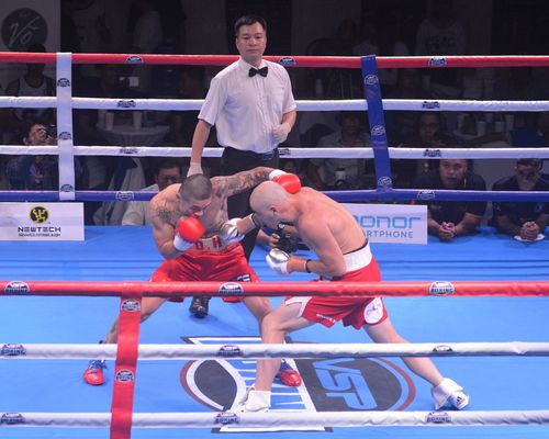 Trương Đình Hoàng vs Mateo Tapia