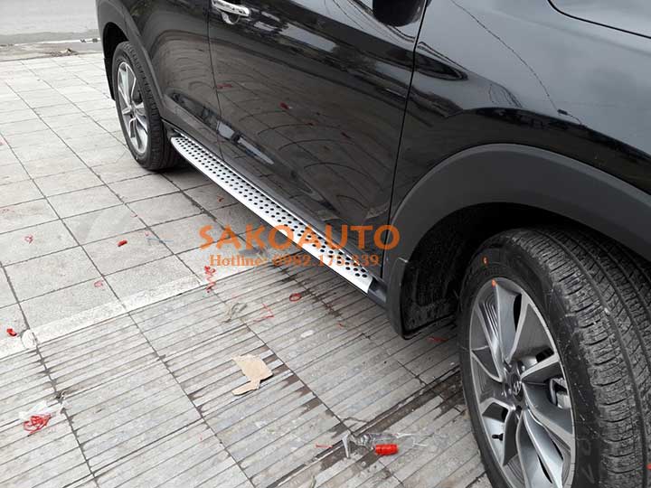 lắp bậc lên xuống xe tucson 2019