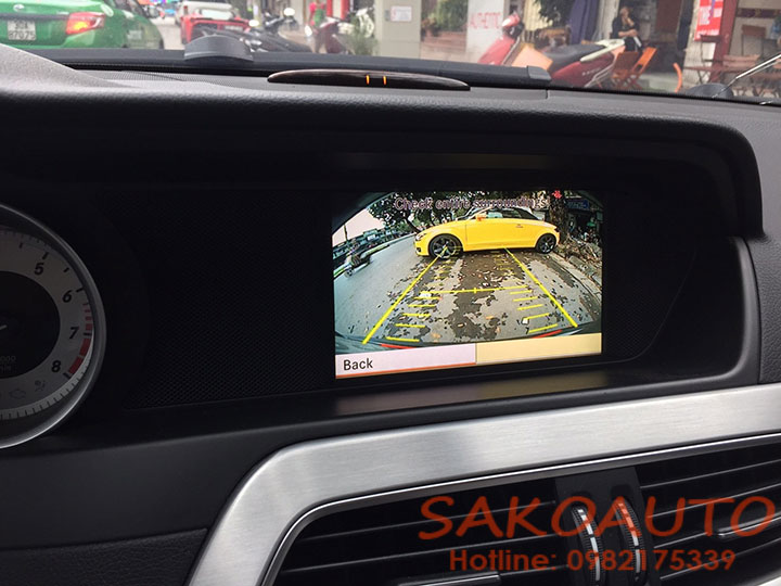 camera lùi xe mercedes
