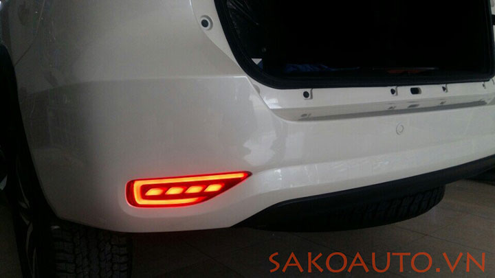 đèn độ fortuner 2019