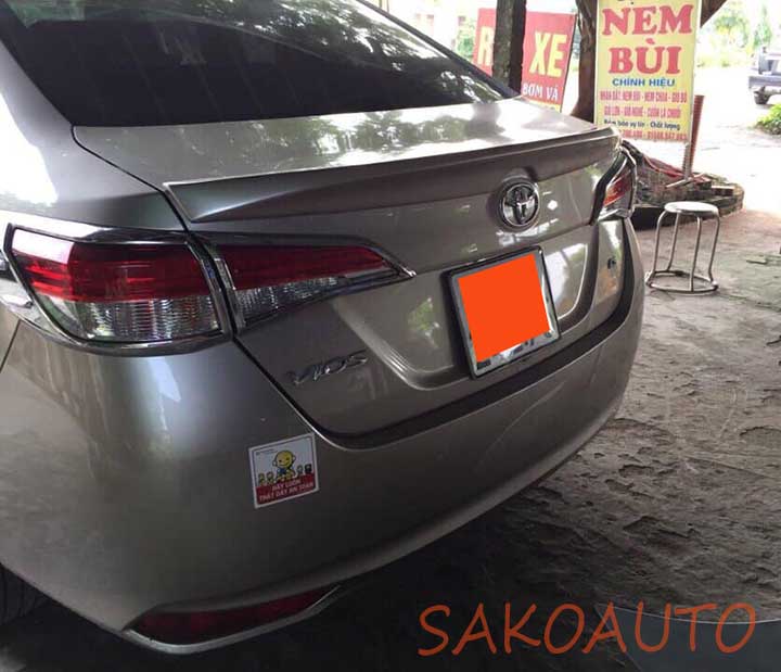 đuôi gió xe vios 2019