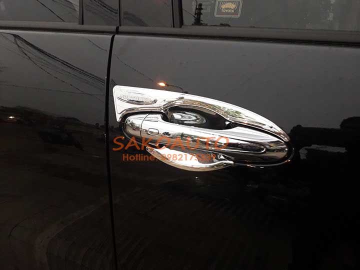 hõm cửa xe toyota fortuner 2019