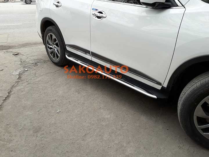 bệ bước chân xtrail 2019
