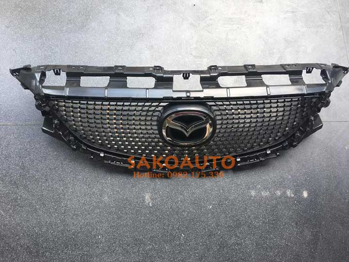 ốp dán mặt ca lăng mazda 6 2016