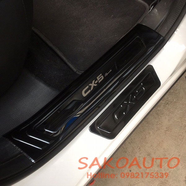 ốp bậc trong mazda cx5 2020