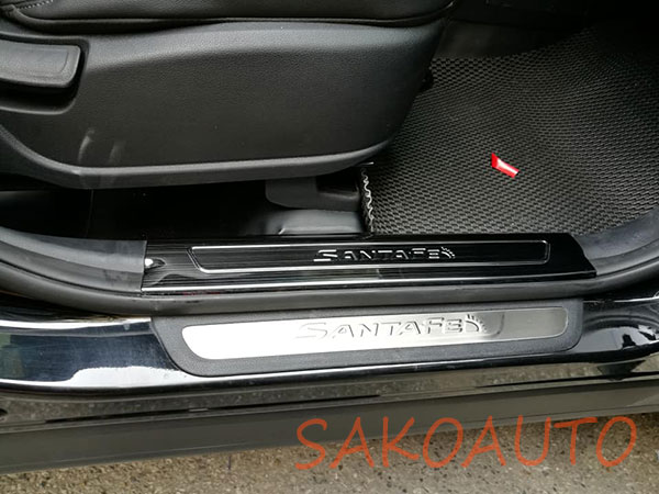 ốp bậc trong santafe 2019