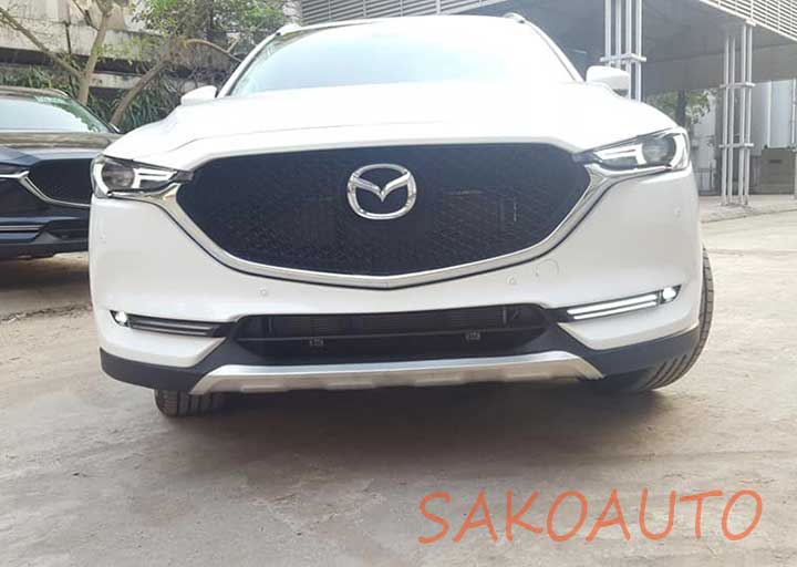 miếng ốp innox phía trước và sau xe mazda cx5 2019