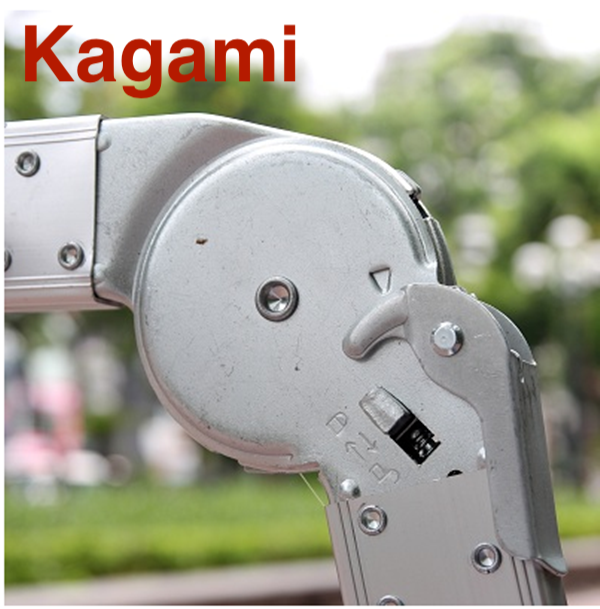 Khoá góc thang nhôm gấp 4 khúc đa năng Kagami