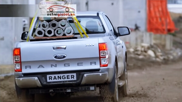 [Video] Khả năng tải trọng chở hàng Ford Ranger 2016 lên đến 1,1 tấn