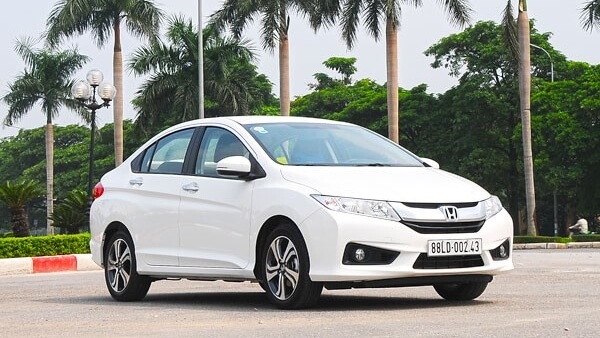 Giá niêm yết xe Honda City mới chỉ còn 533 triệu đồng từ 1/7/2016 + khuyến mãi siêu hấp dẫn