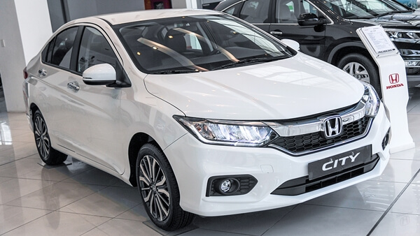 Honda City giảm giá nhẹ đầu năm 2018 chưa thể đánh bại Toyota Vios